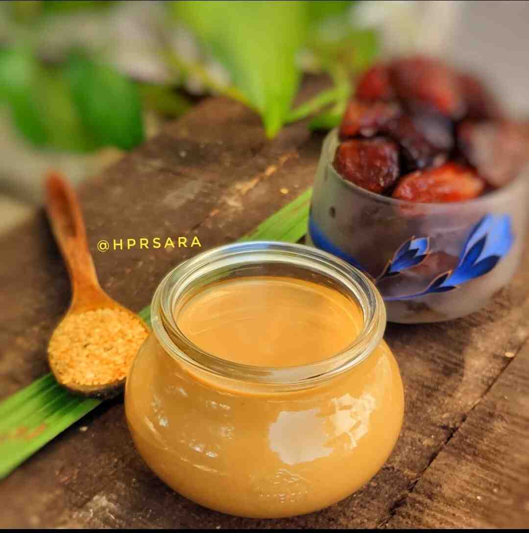 تهیه شده از کنجد تنوری